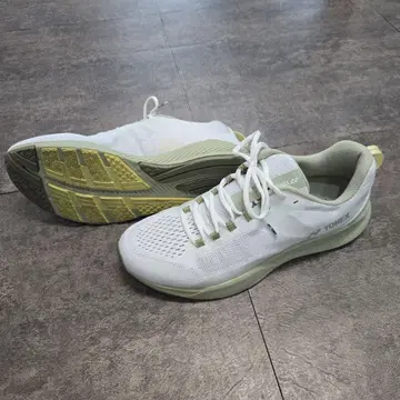 YONEX 신발