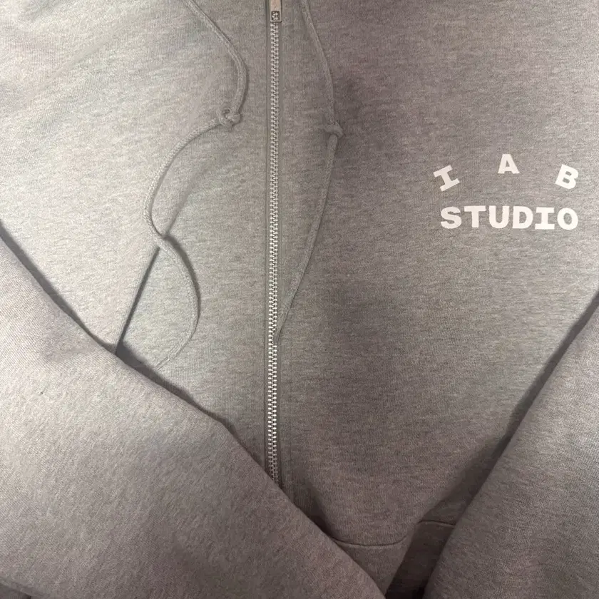 IAB-STUDIO | 아이앱스튜디오 IAB Studio Hoodie Zip-Up Gray L
