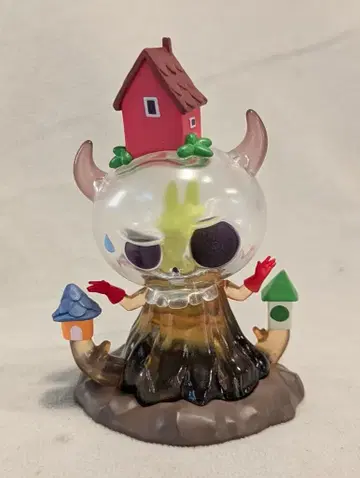 POPMART TREE HOUSE