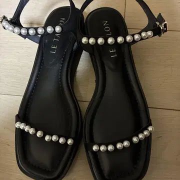 LE TALON 블랙 샌들 펄 LL25cm