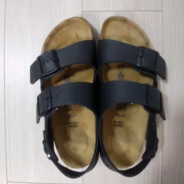 버켄스탁 블랙 샌들 37
