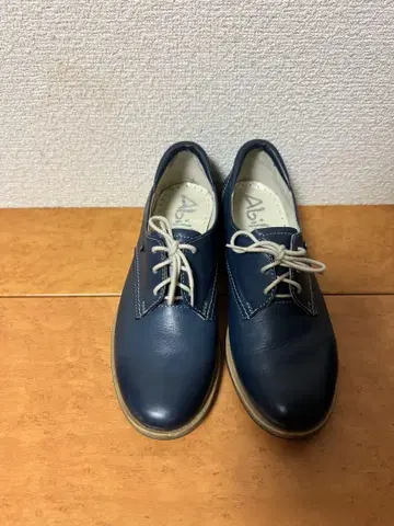 여성용 가죽 신발 22.5cm 블루 계열