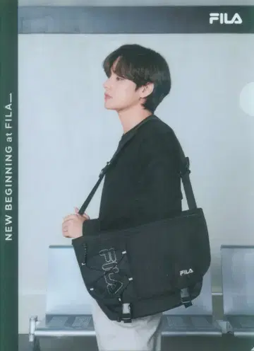BTS 휠라 콜라보 V 클리어 파일