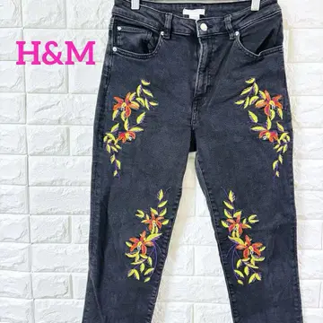H&M 에이치앤엠 블랙 데님 팬츠 꽃무늬 자수 L 컷오프 데님