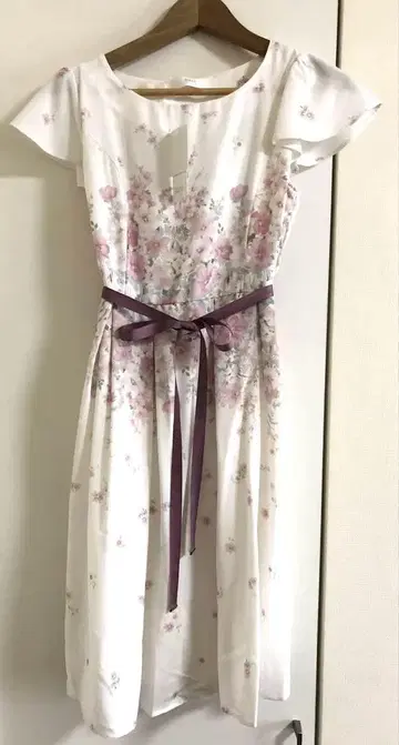 Tocco closet 플라워 무늬 핑크 그로그랭 리본 원피스