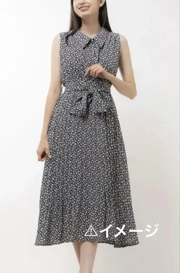 새상품급 미니 꽃무늬 민소매 원피스 블랙 티크