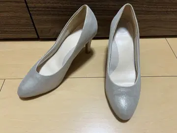 란다 러닝 펌프스 실버 23.0cm