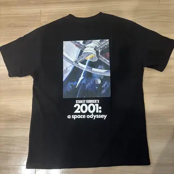 GU 스탠리 큐브릭 2001 스페이스 오디세이 티셔츠 M 사이즈 블랙