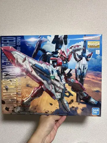 MG 1/100 건담 아스트레이 턴레드