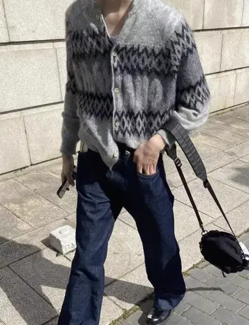 Magliano code kunst 가디건