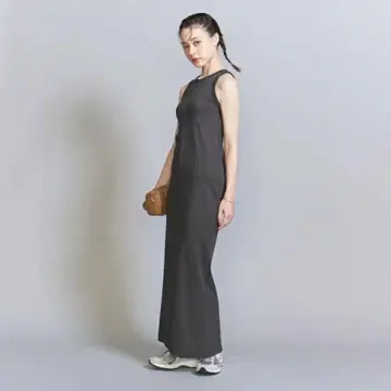 BEAUTY&YOUTH 다크 그레이 슬리브리스 롱 원피스