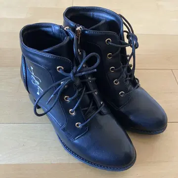 Algy 블랙 부츠 미들 힐 레이스업 24cm