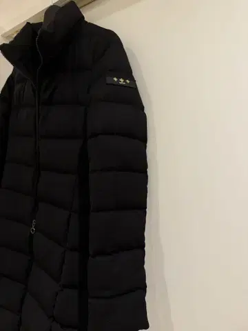 TATRAS 블랙 다운 자켓