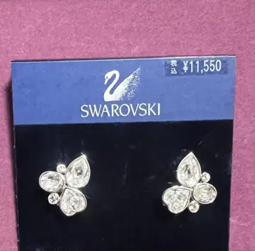SWAROVSKI 크리스탈 버터플라이 귀찌