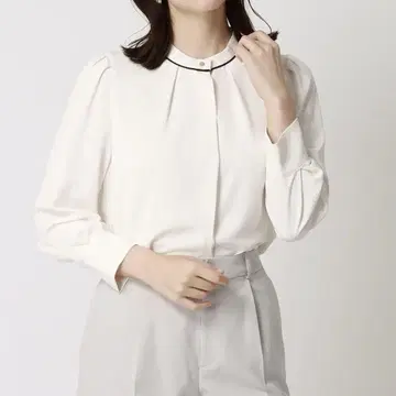 수트 스퀘어 블라우스 화이트