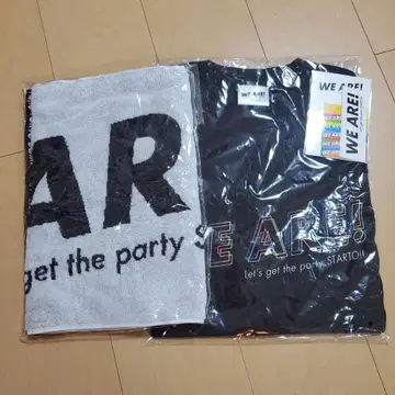 미개봉 새상품 WE ARE! T셔츠 & 타월 & 스티커