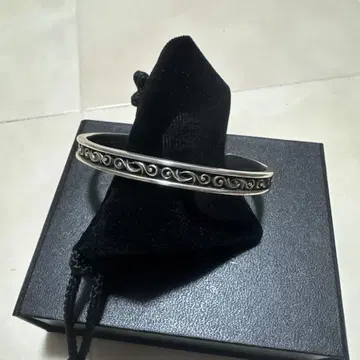 [새상품급] 푸에르타 델 솔 뱅글 당초문양