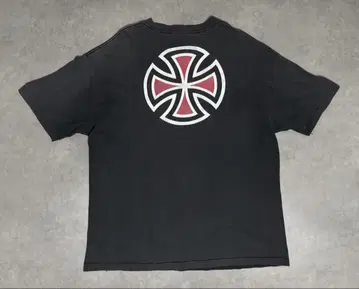 INDEPENDENT 티셔츠 인디펜던트 BLACK