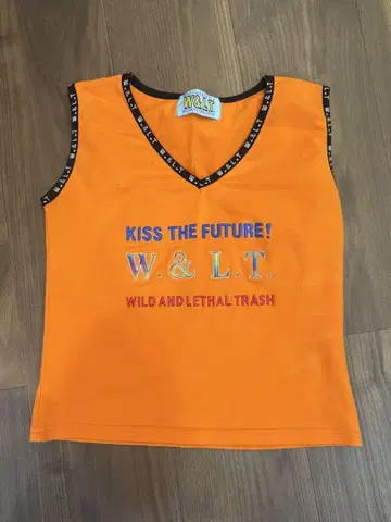 w&lt 탱크탑