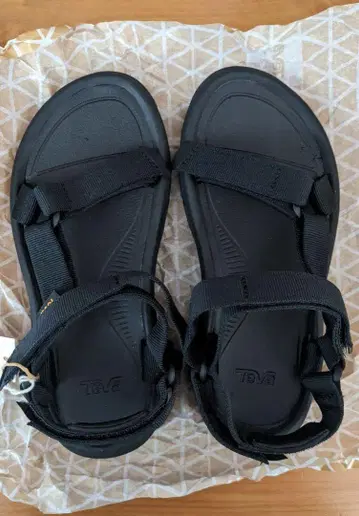 샌들 (Teva)
