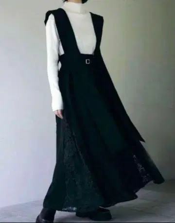 ANDREA&Co. 서스펜더 레이스 스커트