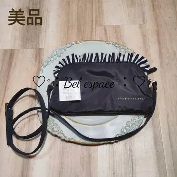 SALE! 인기 상품! 보더스 앳 발코니 프릴 숄더백