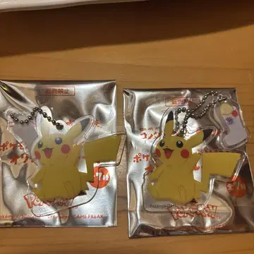 코메다 커피 포켓몬 콜라보 피카츄 2점