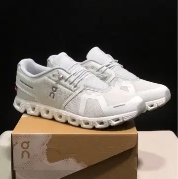 On Cloud 5 클라우드 5 화이트 스니커즈 26.5cm