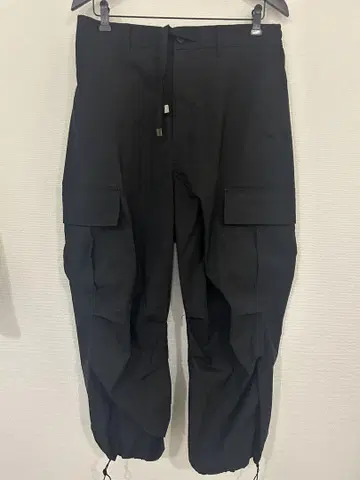 UNITED TOKYO 블랙 카고 팬츠 사이즈 2