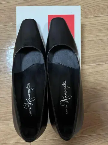 미사용 새상품 긴자 카네마츠 펌프스 블랙 23cm