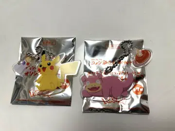 코메다 커피 오카게안 콜라보 피카츄 야돈 아크릴 키링