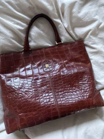 BALLY 크로커다일풍 가죽 토트백