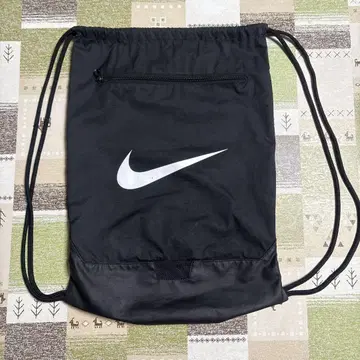 Nike 블랙 냅색