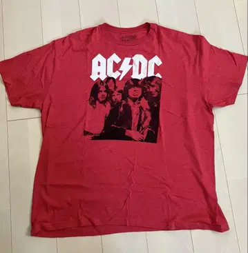 레어! ACDC 레드 밴 T 2XL