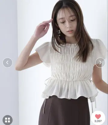 레이스업 셔링 블라우스
