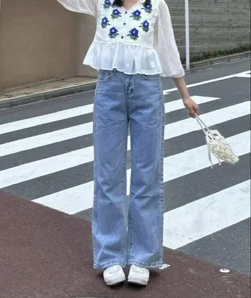 Cham. 하이 웨스트 데님 와이드 팬츠