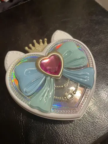 완다풀 프리큐어 프리티 홀릭 샤이니 캣츠 팩트