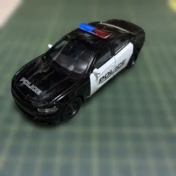 2016 닷지 차저 R/T 폴리스카 미니카
