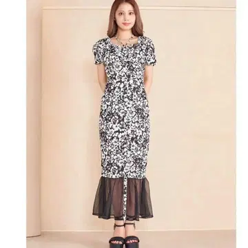 Darich 다리치 플로럴 오픈 슬리브 롱 원피스 블랙