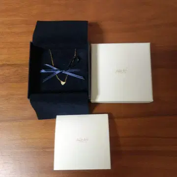 AHKAH 하트 파베 목걸이