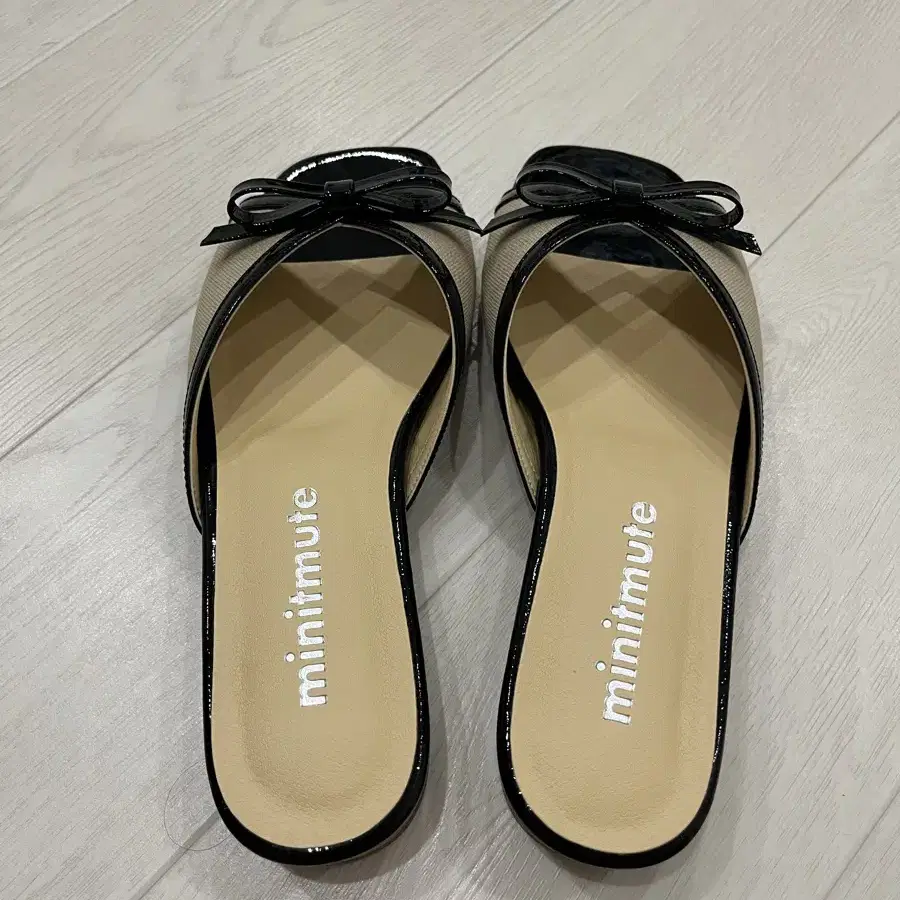 韓国 【minitmute】RIBBON SLIPPER 22.0 〜 25.0 cm MINITMUTE | 미닛뮤트 Minute muet Ribbon Slippers belle