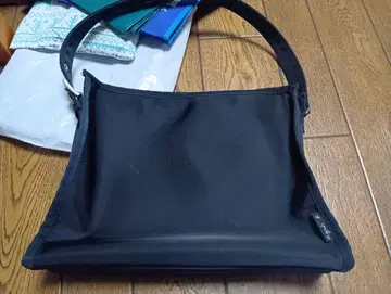 블랙 토트백 아녜스베
