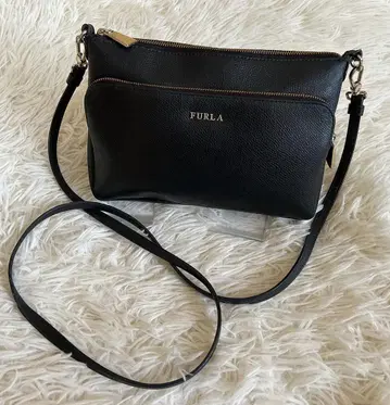 훌라 FURLA 천연 가죽 사피아노 가죽 마이키 숄더백 블랙 사선 가케