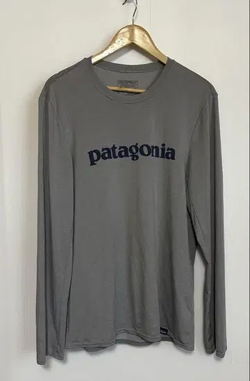 Patagonia 롱T 색상 그레이
