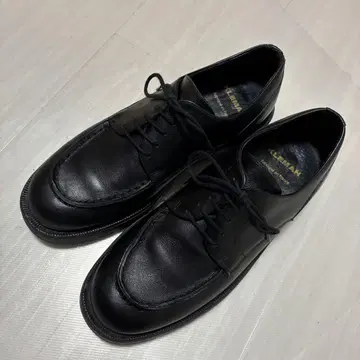 KLEMAN 블랙 드레스 신발