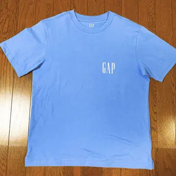 새상품! 헤비 웨이트 GAP 로고 티셔츠 우먼
