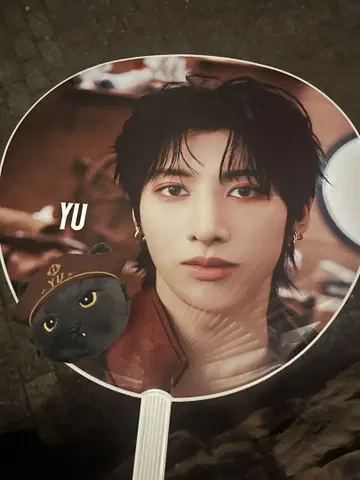 넥스지 유우 부채 인형 배지 세트