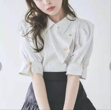 dazzlin 멀티 버튼 디자인 블라우스