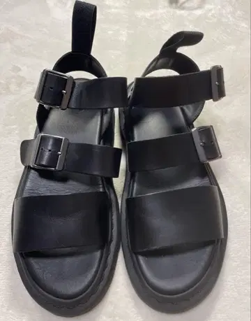 Dr.Martens 닥터마틴 그리폰 샌들 25cm