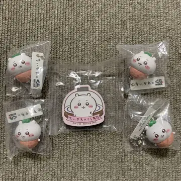 쿠라스시 치이카와 (먼작귀) 피규어 4개, 마그넷 시트 2개